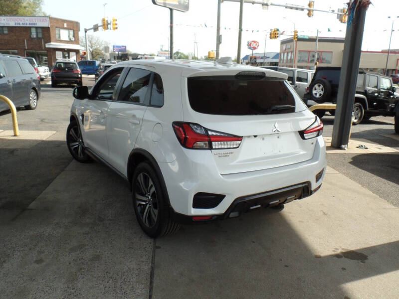 2020 Mitsubishi Outlander Sport SE