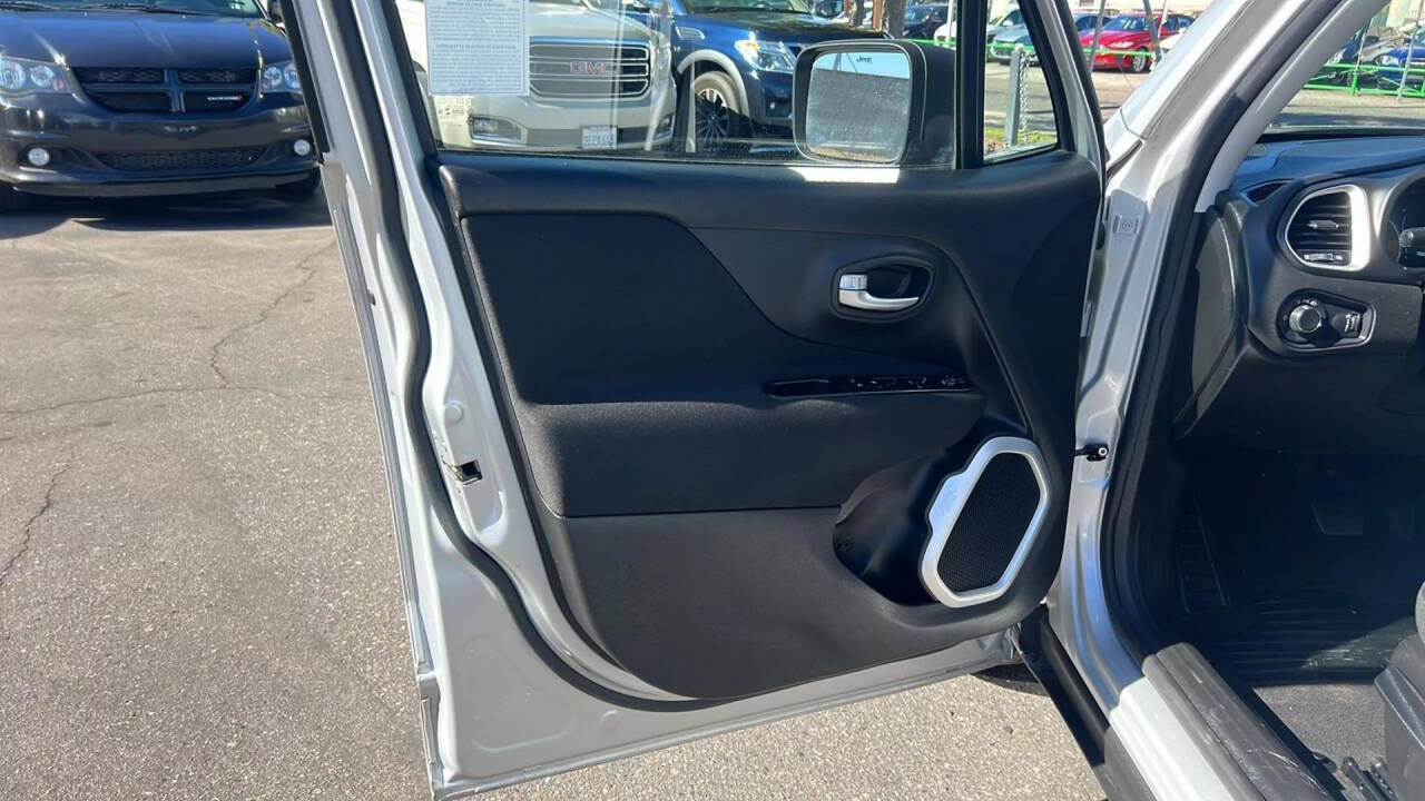 2019 Jeep Renegade for sale at Auto Plaza in Fresno, CA