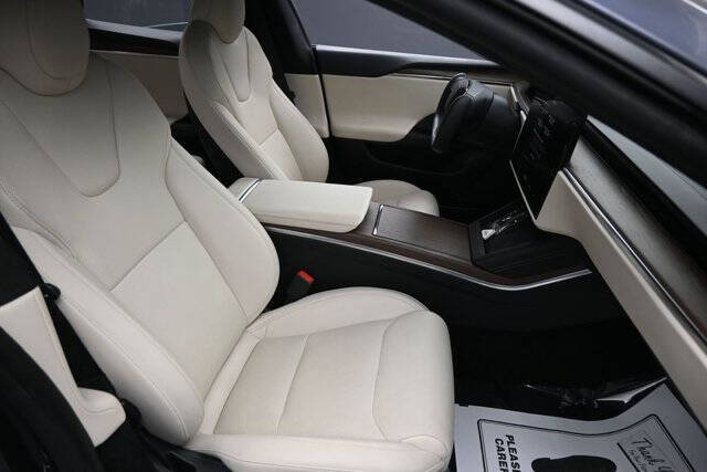 2022 Tesla Model S