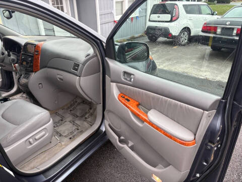 2006 Toyota Sienna XLE Limited 7 Passenger