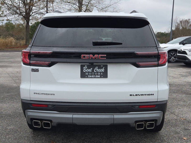 2025 GMC Acadia Elevation