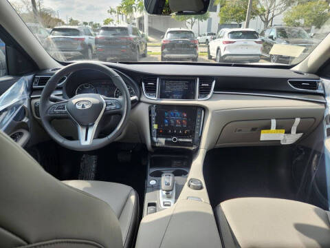 2025 Infiniti QX50 Luxe