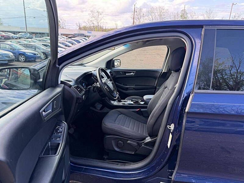 2016 Ford Edge SE