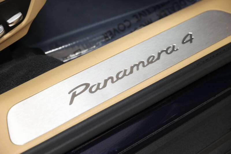 2018 Porsche Panamera