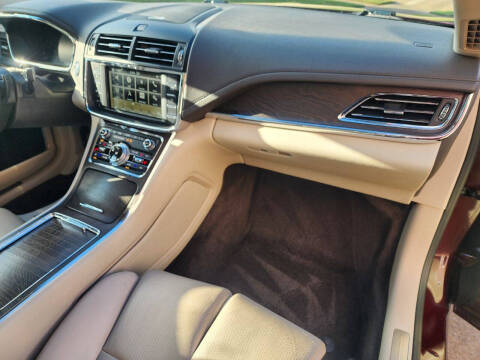 2017 Lincoln Continental Select