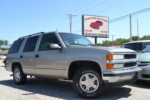 1999 Chevrolet Tahoe for sale at GLADSTONE AUTO SALES    GUARANTEED CREDIT APPROVAL in Gladstone MO