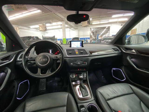 2015 Audi Q3 2.0T quattro Prestige