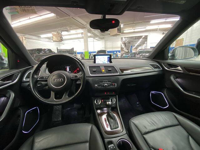 2015 Audi Q3 2.0T quattro Prestige