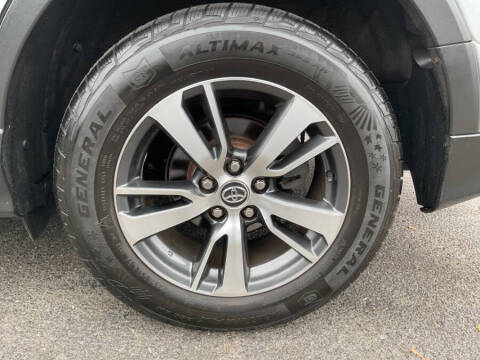 2017 Toyota RAV4 XLE