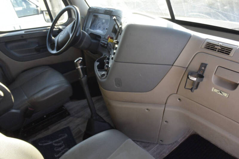 2016 Freightliner Cascadia