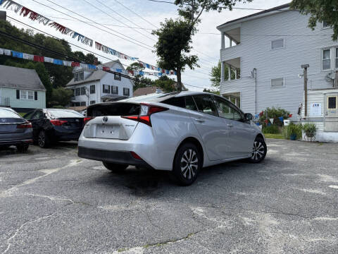 2020 Toyota Prius LE