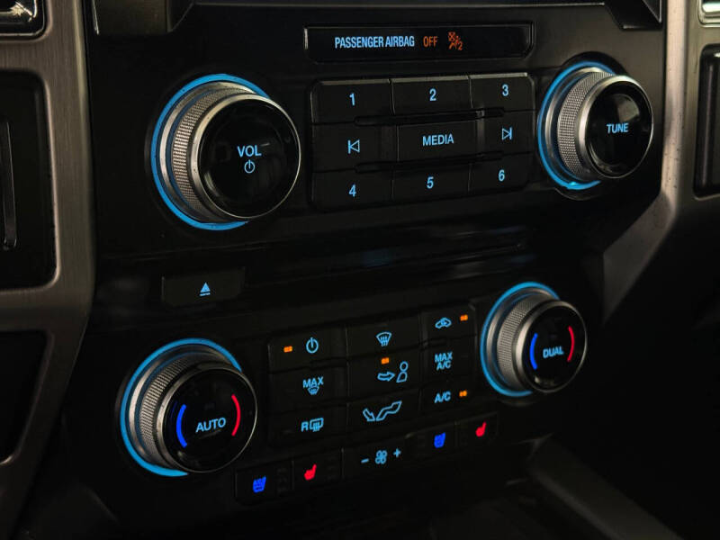 2016 Ford F-150 Platinum