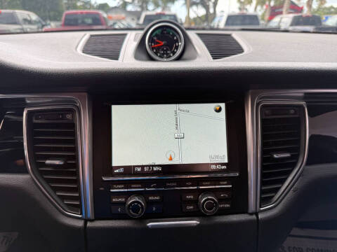 2015 Porsche Macan S