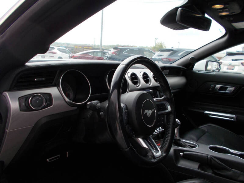 2021 Ford Mustang