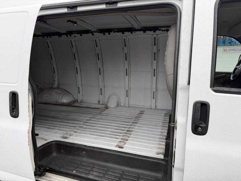 2020 Chevrolet Express 2500