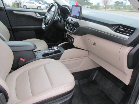 2022 Ford Escape Hybrid SEL