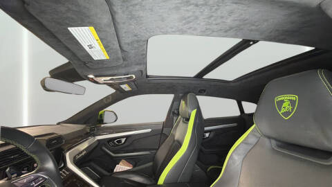 2020 Lamborghini Urus