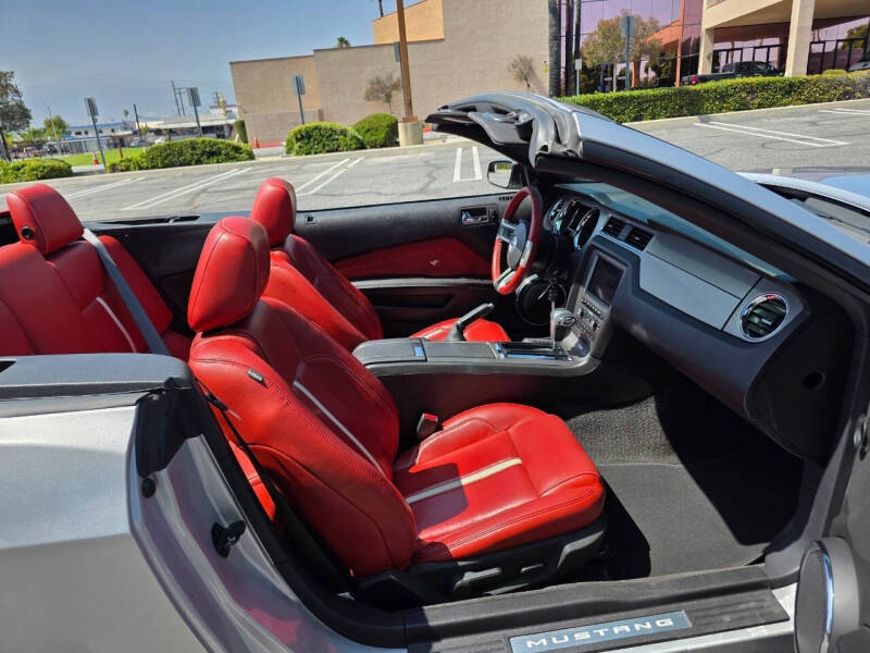 2011 Ford Mustang GT Premium