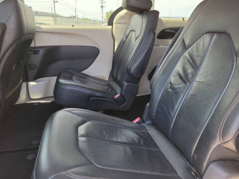 2018 Chrysler Pacifica Touring L