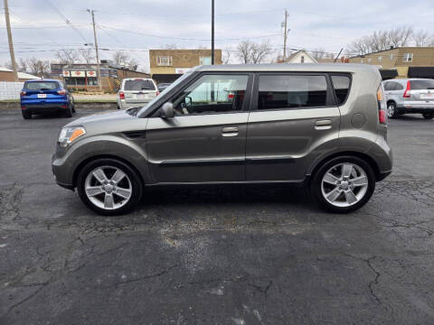 2010 Kia Soul +