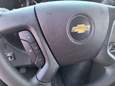 2025 Chevrolet Express 2500