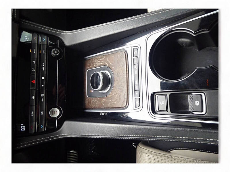 2017 Jaguar F-PACE 20d R-Sport