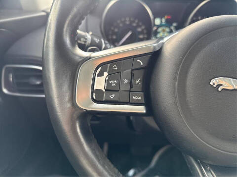 2020 Jaguar F-PACE 25t Prestige