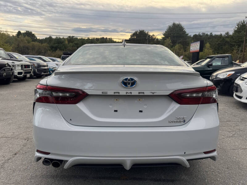 2024 Toyota Camry Hybrid XSE