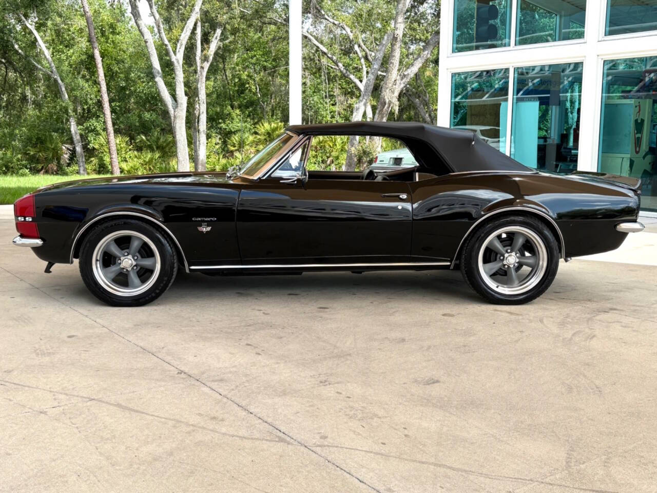 1967 Chevrolet Camaro 24