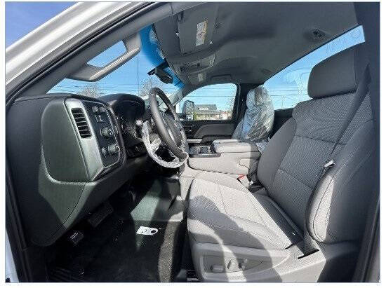 2024 Chevrolet Silverado 5500HD