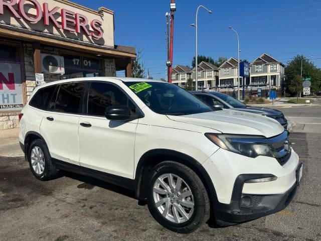 2019 Honda Pilot LX's photo