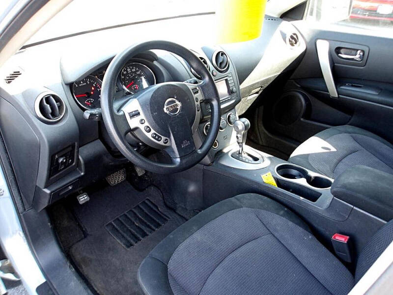 2011 Nissan Rogue SV