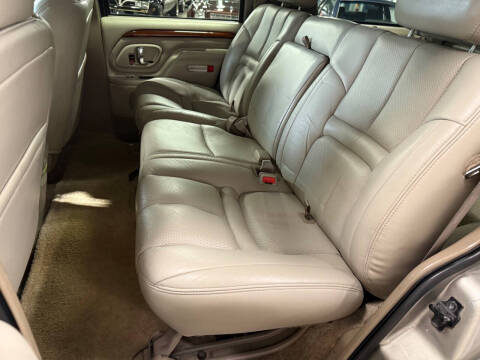 2000 Cadillac Escalade