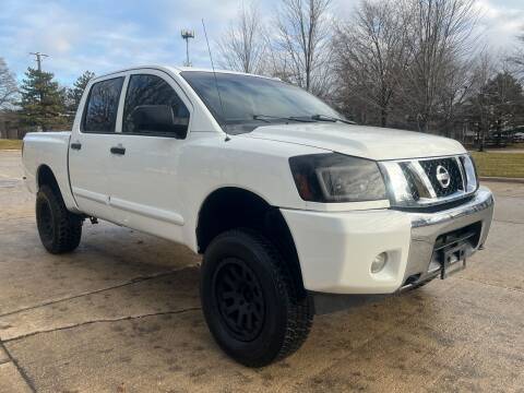 2014 Nissan Titan for sale at Raptor Motors in Chicago IL