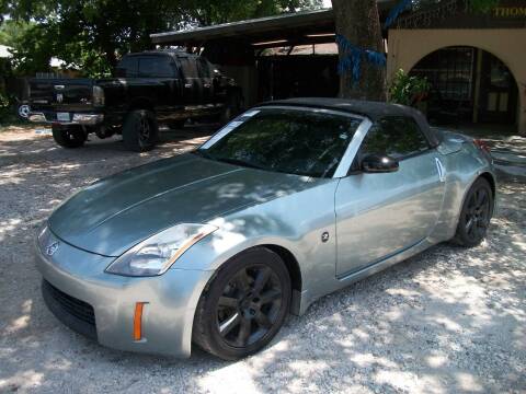 2004 Nissan 350Z for sale at THOM'S MOTORS in Houston TX