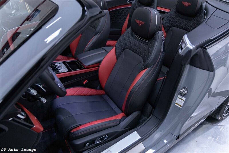 2023 Bentley Continental 31