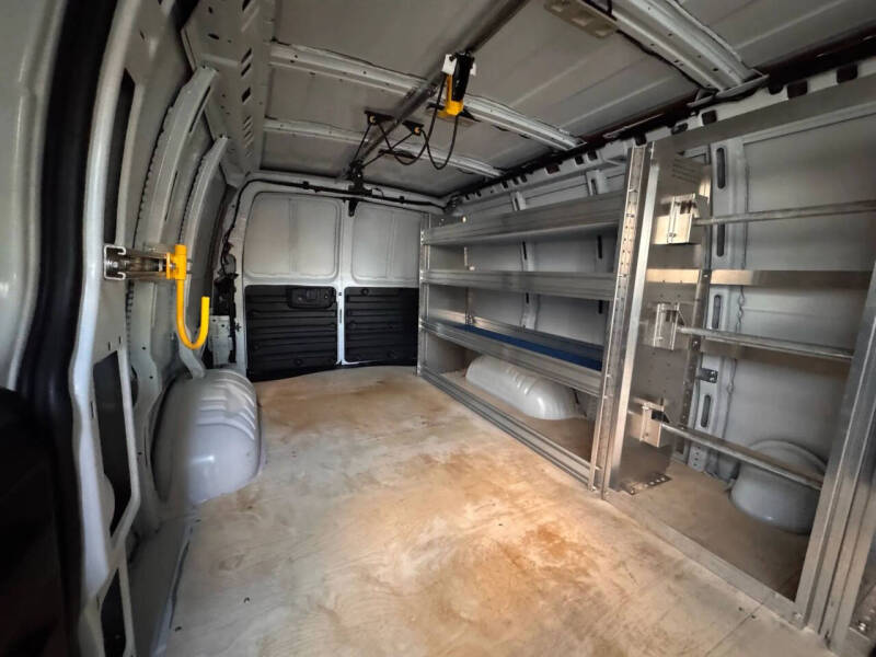 2025 Chevrolet Express 2500