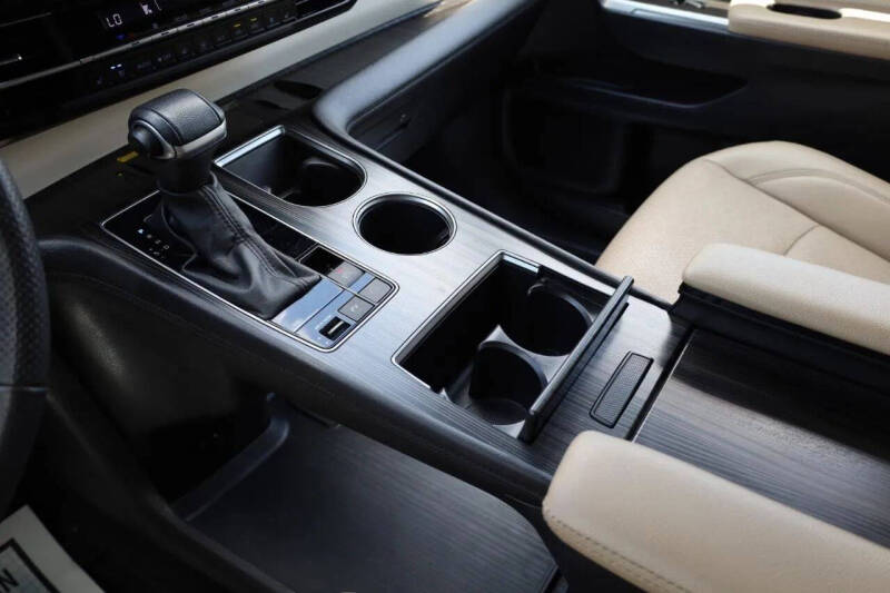 2024 Toyota Sienna Limited 7-Passenger