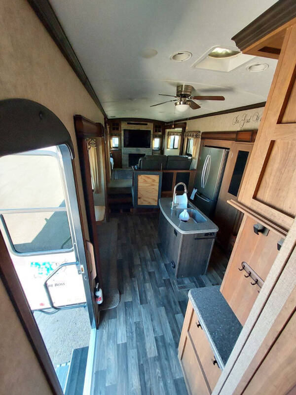 2017 Keystone RV Montana Mo3791rd17