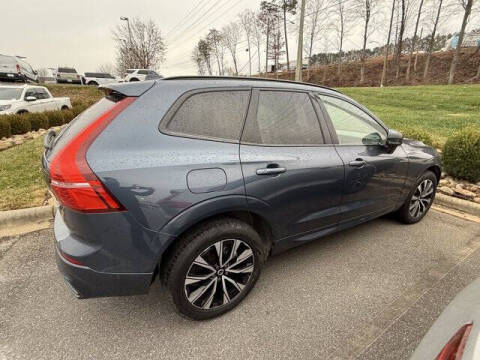 2025 Volvo XC60 B5 Plus Dark Theme