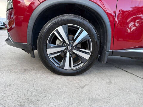 2022 Nissan Rogue SL