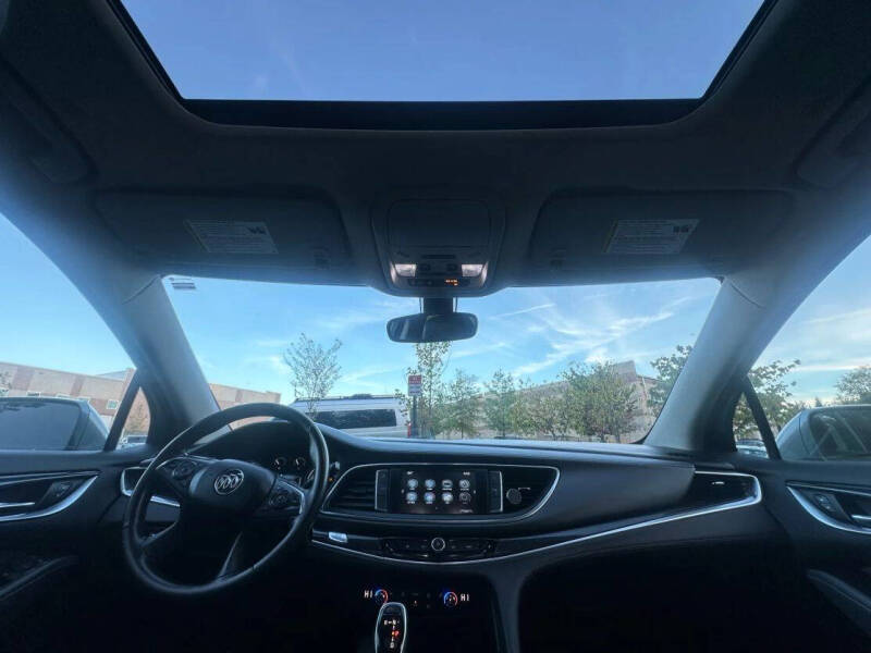 2019 Buick Enclave Essence