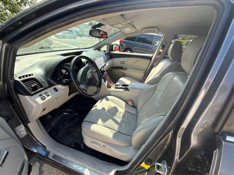 2011 Toyota Venza AWD V6