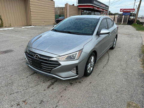 2020 Hyundai Elantra for sale at lunas autoshop in Pasadena TX