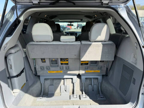 2012 Toyota Sienna