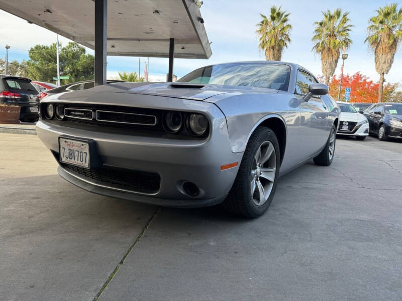 2015 Dodge Challenger SXT
