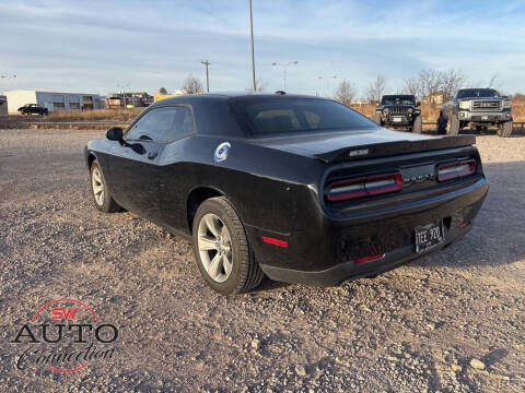 2021 Dodge Challenger SXT