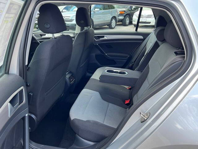 2016 Volkswagen e-Golf SE