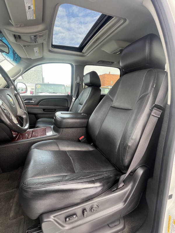 2013 Chevrolet Avalanche LTZ Black Diamond