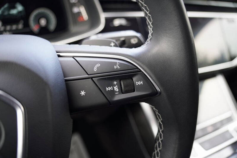 2021 Audi Q8 quattro Premium Plus 55 TFSI